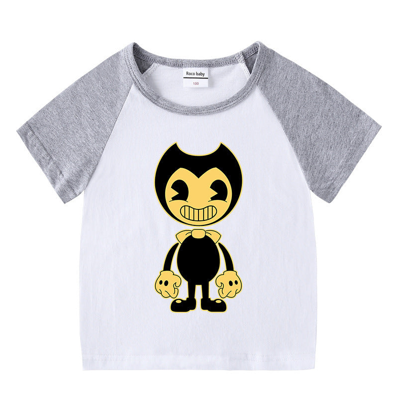 Short sleeved T-shirt for boys and girls with shoulder inserted base
