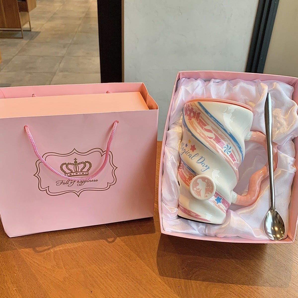 Candy Flamingo Ceramic Cup With Lid And Stainless Steel Spoon