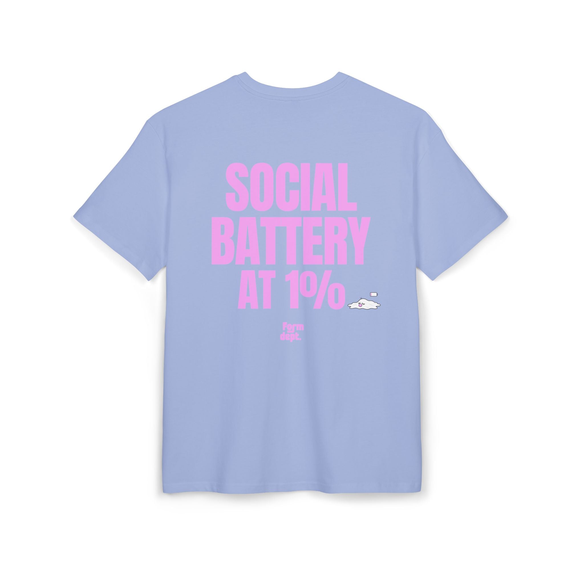 Camiseta oversize unisex «Social Battery at 1%» con estampado rosa en la espalda – Form Dept.