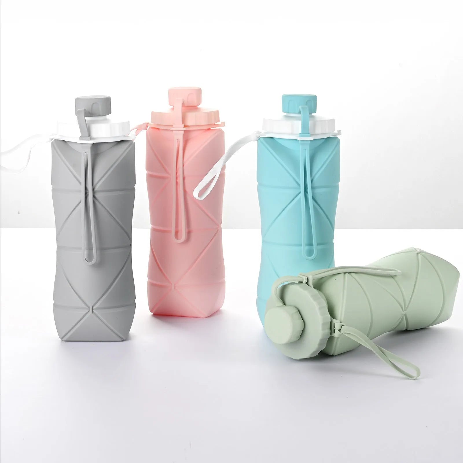 600ml Folding Silicone Water Bottle Sports Water Bottle Outdoor Travel Portable Water Cup Running Riding Camping Hiking Kettle - Bellarte Enchanté 600ml Folding Silicone Water Bottle Sports Water Bottle Outdoor Travel Portable Water Cup Running Riding Camping Hiking Kettle