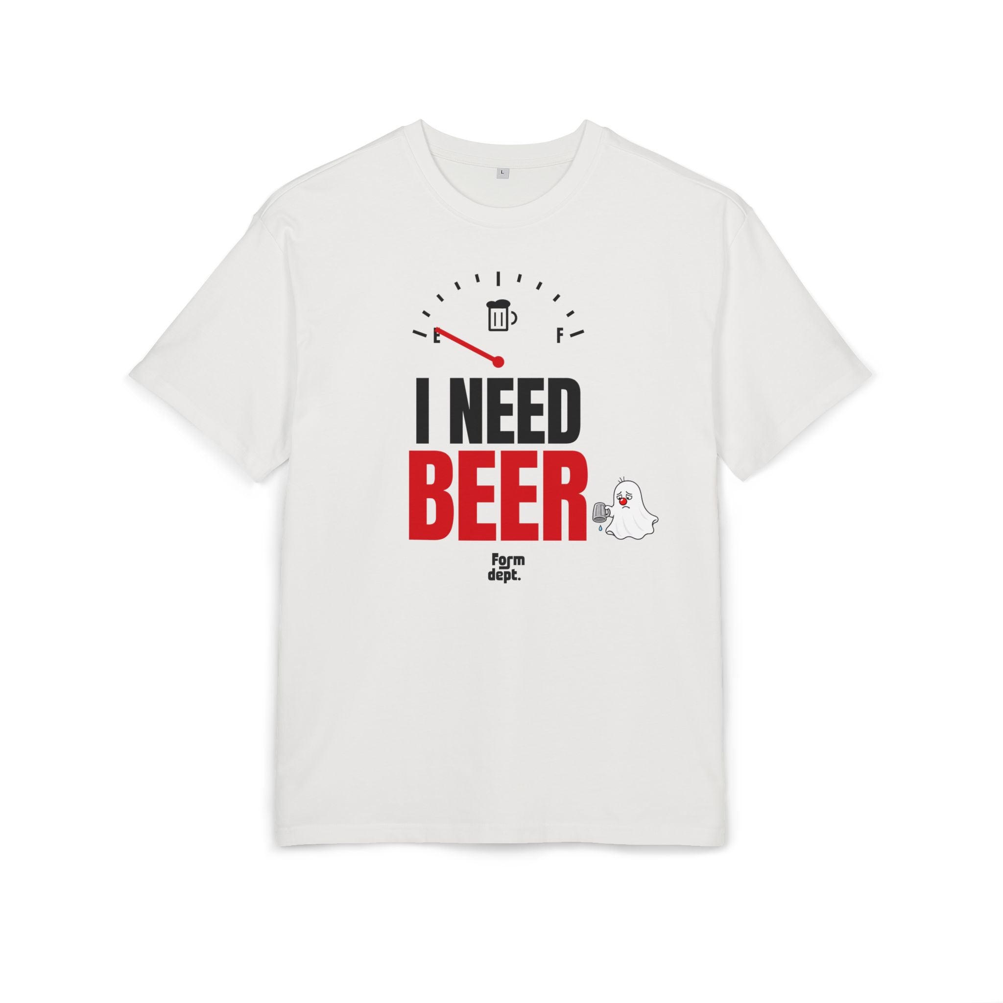 Camiseta oversize unisex «I Need Beer» con estampado negro y rojo – vista 2 – Form Dept.