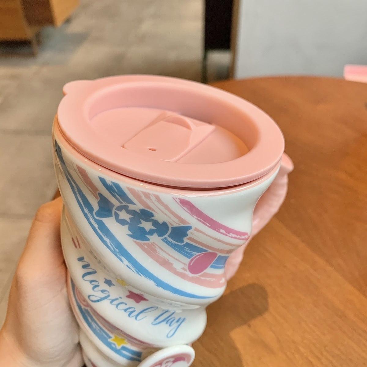 Candy Flamingo Ceramic Cup With Lid And Stainless Steel Spoon