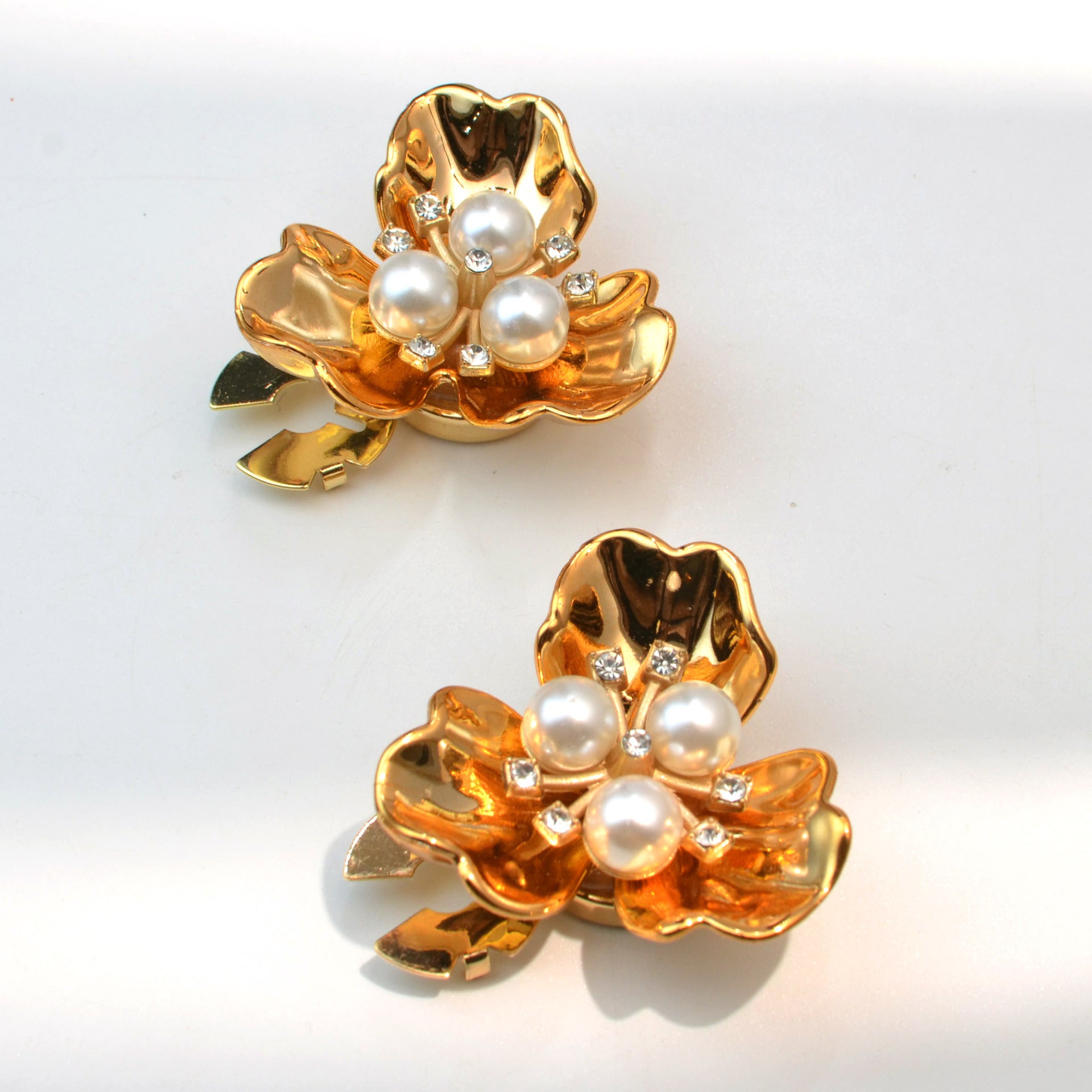 Delicate Pearl Three-flap Printed Shirt Cufflinks