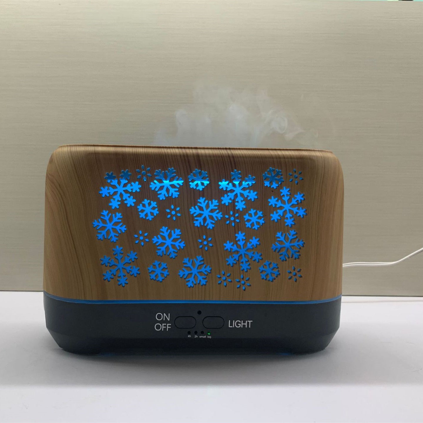 Christmas Snowflake Pattern Humidifier Household Colorful Aromatherapy Humidifier Atmosphere Colorful Diffuser - Bellarte Enchanté Christmas Snowflake Pattern Humidifier Household Colorful Aromatherapy Humidifier Atmosphere Colorful Diffuser