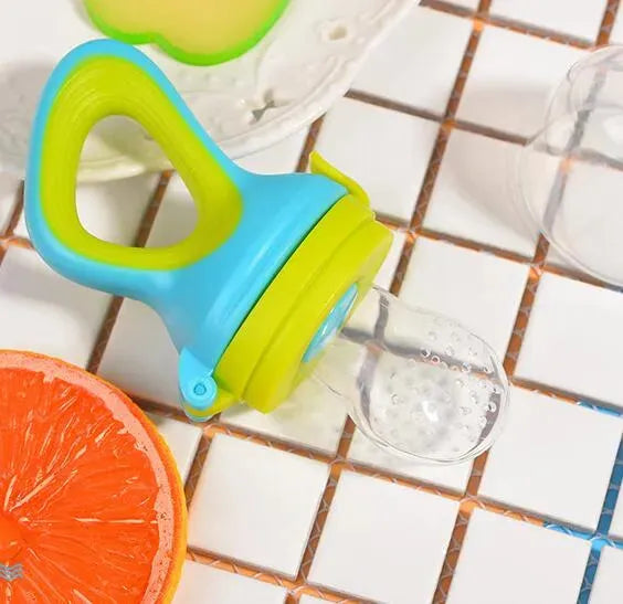 Fruit Food Nibbler for Babies Baby Food Bite Bag Fruit Vegetable - Bellarte Enchanté Fruit Food Nibbler for Babies Baby Food Bite Bag Fruit Vegetable