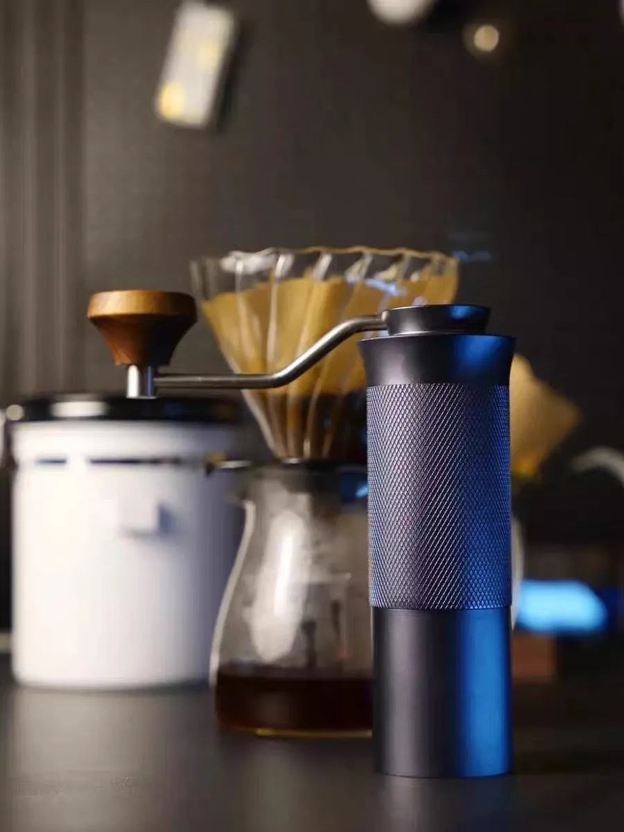 Hand-cranked CNC Stainless Steel Grinding Core Coffee Bean Grinder Coffee Machine - Bellarte Enchanté Hand-cranked CNC Stainless Steel Grinding Core Coffee Bean Grinder Coffee Machine