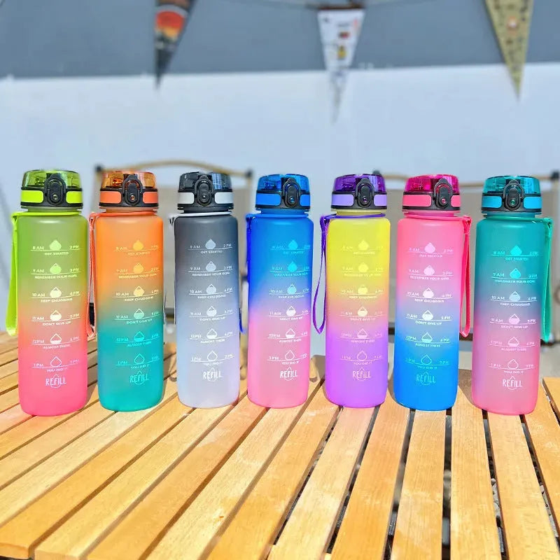 Men And Women Fashion Sports Outdoor Pop-up Cover Portable Plastic Cup - Bellarte Enchanté Men And Women Fashion Sports Outdoor Pop-up Cover Portable Plastic Cup