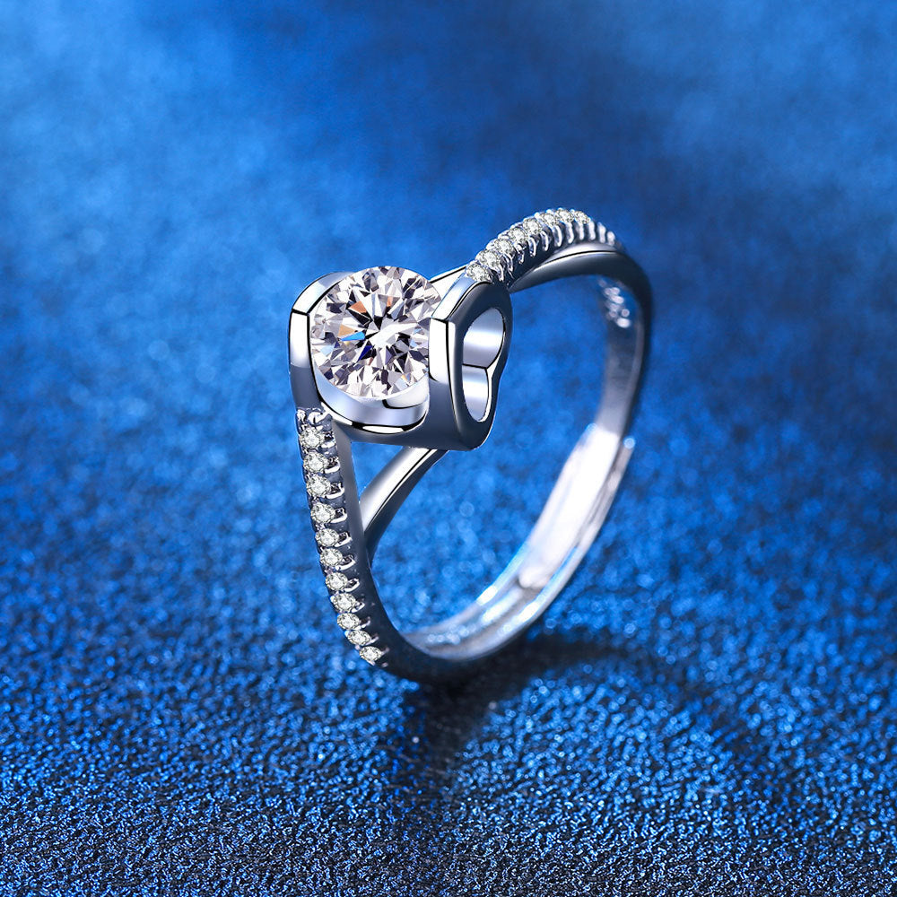 Moissanite Twisted Arm Crossed Diamond Heart Ring - Bellarte Enchanté Moissanite Twisted Arm Crossed Diamond Heart Ring