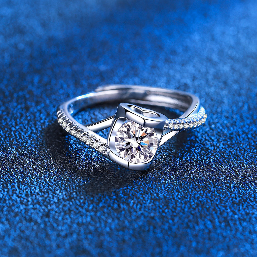 Moissanite Twisted Arm Crossed Diamond Heart Ring - Bellarte Enchanté Moissanite Twisted Arm Crossed Diamond Heart Ring