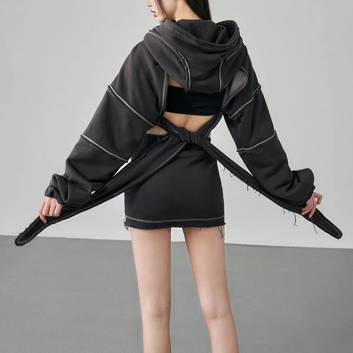 New Color Contrast Bright Line Short Hooded Sweater - Bellarte Enchanté New Color Contrast Bright Line Short Hooded Sweater