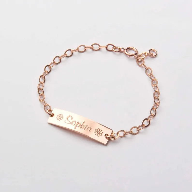 Personalized lettering children bracelet - Bellarte Enchanté Personalized lettering children bracelet