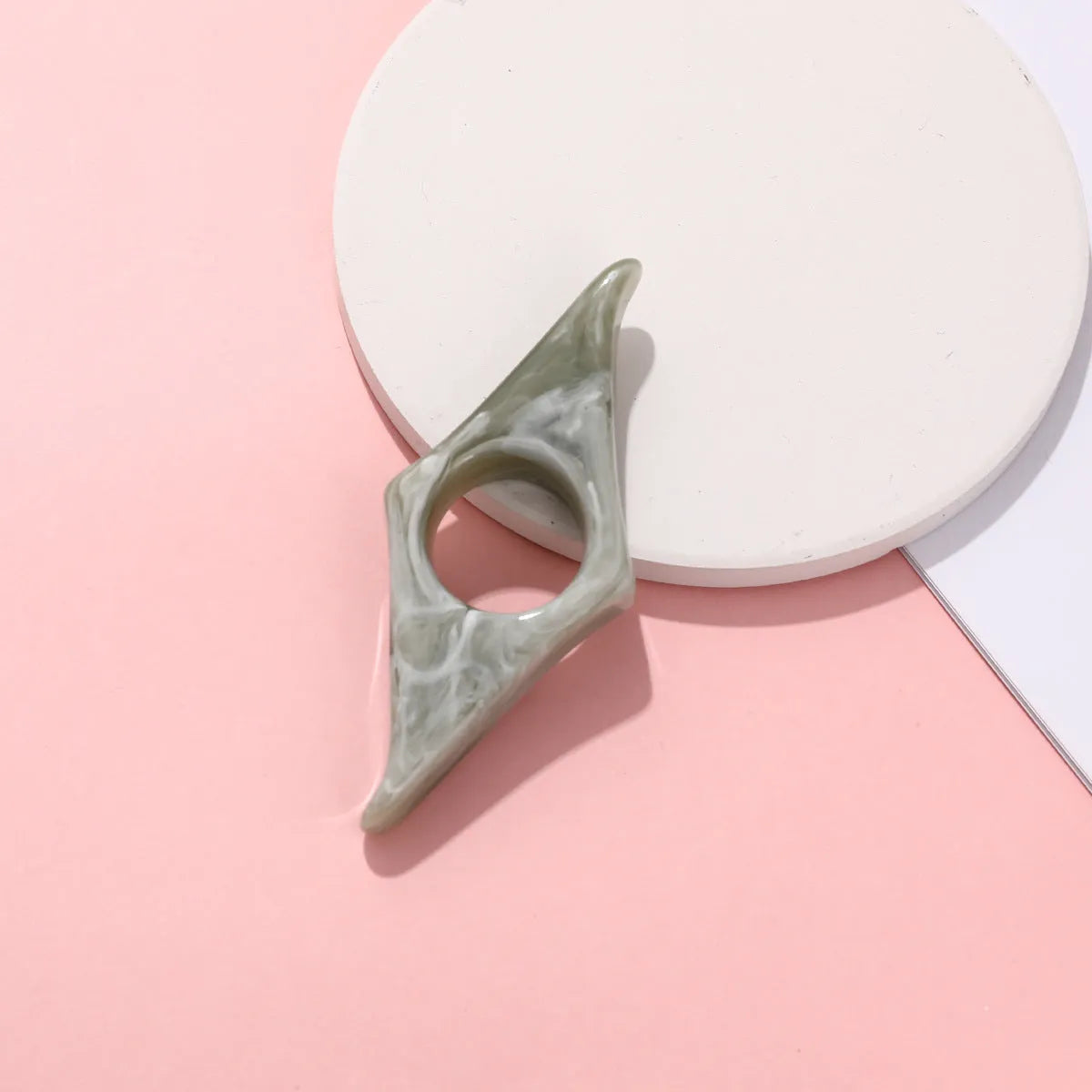 Resin Bookmark Stand Reading Aid - Bellarte Enchanté Resin Bookmark Stand Reading Aid