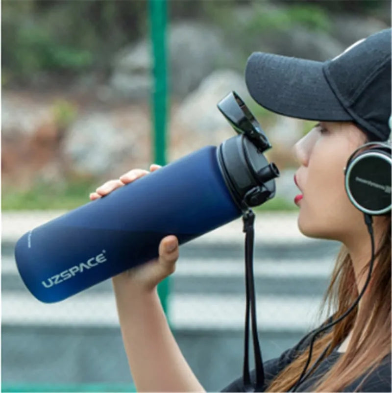 Shatter-resistant Outdoor Large Plastic Water Bottle - Bellarte Enchanté Shatter-resistant Outdoor Large Plastic Water Bottle