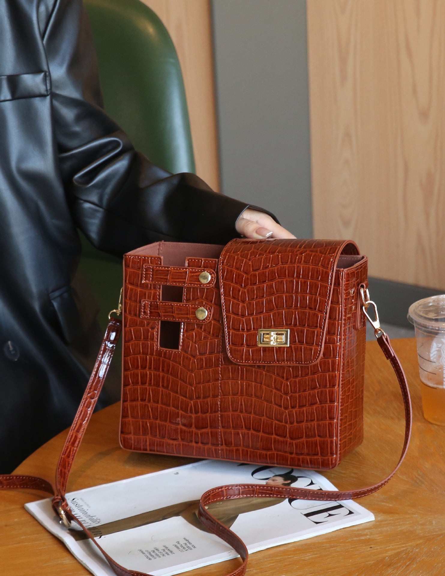 Stone Pattern Special-interest Design Crossbody Bag - Bellarte Enchanté Stone Pattern Special-interest Design Crossbody Bag