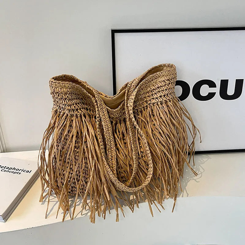 Straw Woven Women's Large Capacity Tassel Shoulder Bag - Bellarte Enchanté Straw Woven Women's Large Capacity Tassel Shoulder Bag