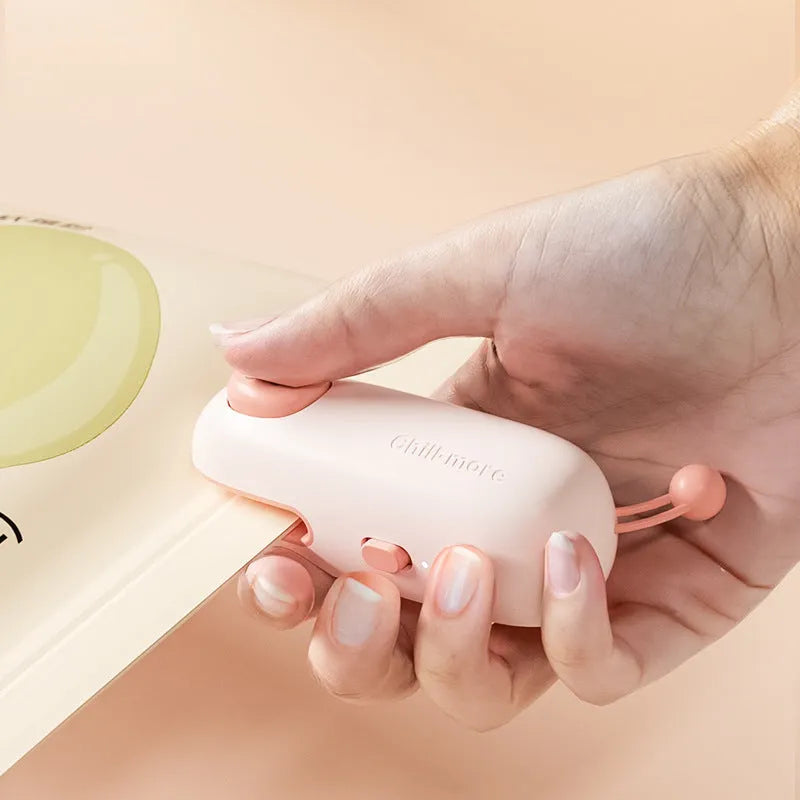 Usb Bag Sealer Portable Rechargeable Mini Bag Sealer For Plastic Bags Snack Bags Handheld Food Sealer Machine With Cutting Kitchen Gadgets - Bellarte Enchanté Usb Bag Sealer Portable Rechargeable Mini Bag Sealer For Plastic Bags Snack Bags Handheld Food Sealer Machine With Cutting Kitchen Gadgets