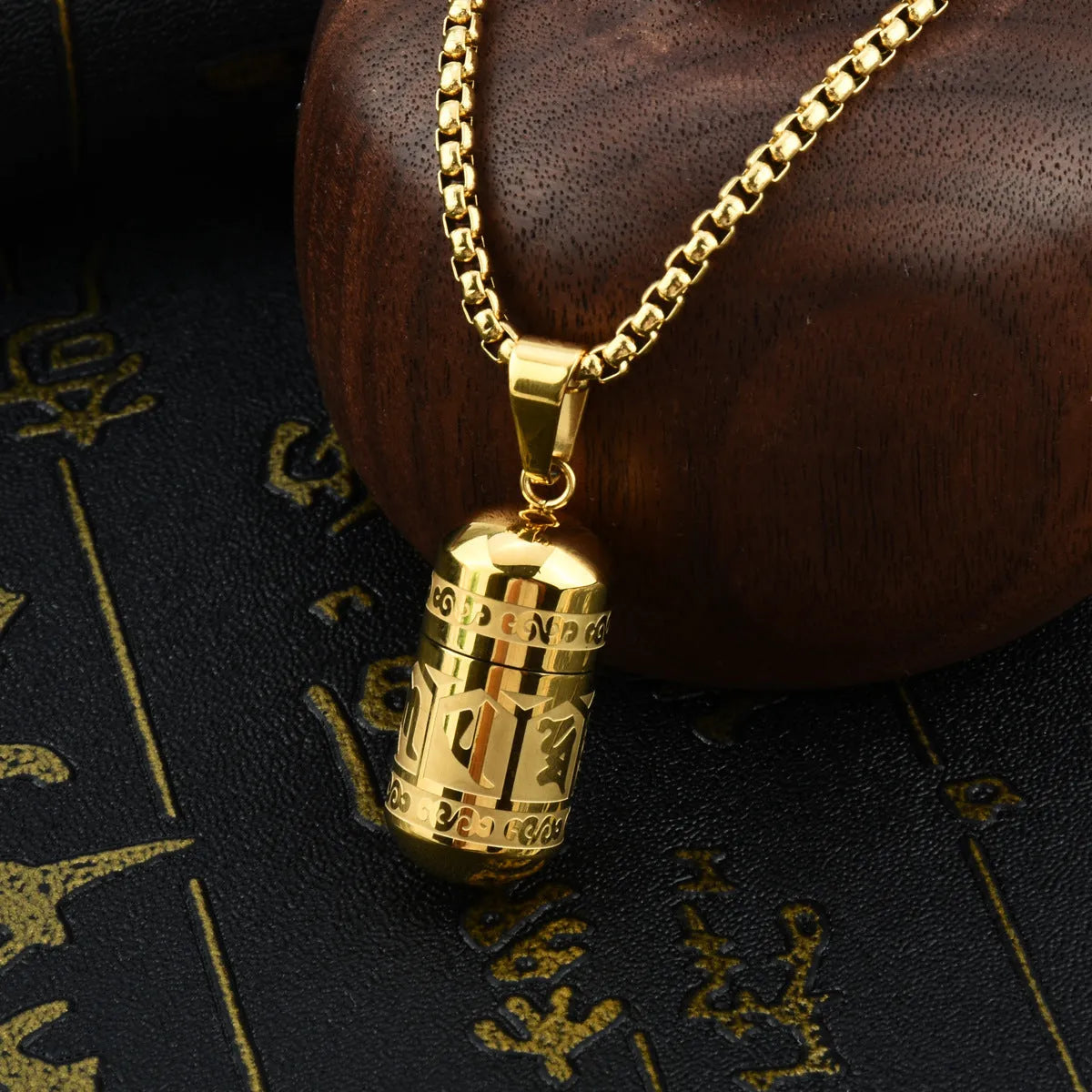 Vintage Trend Pendant Necklace Can Be Opened - Bellarte Enchanté Vintage Trend Pendant Necklace Can Be Opened