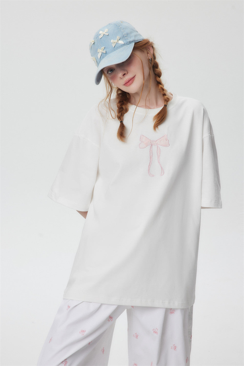 Women's Bow Embroidered Short-sleeved T-shirt - Bellarte Enchanté Women's Bow Embroidered Short-sleeved T-shirt